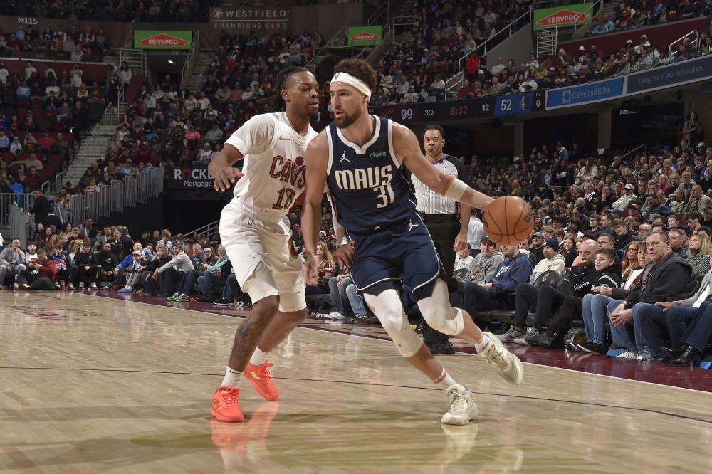 表现感到满 表现感到满