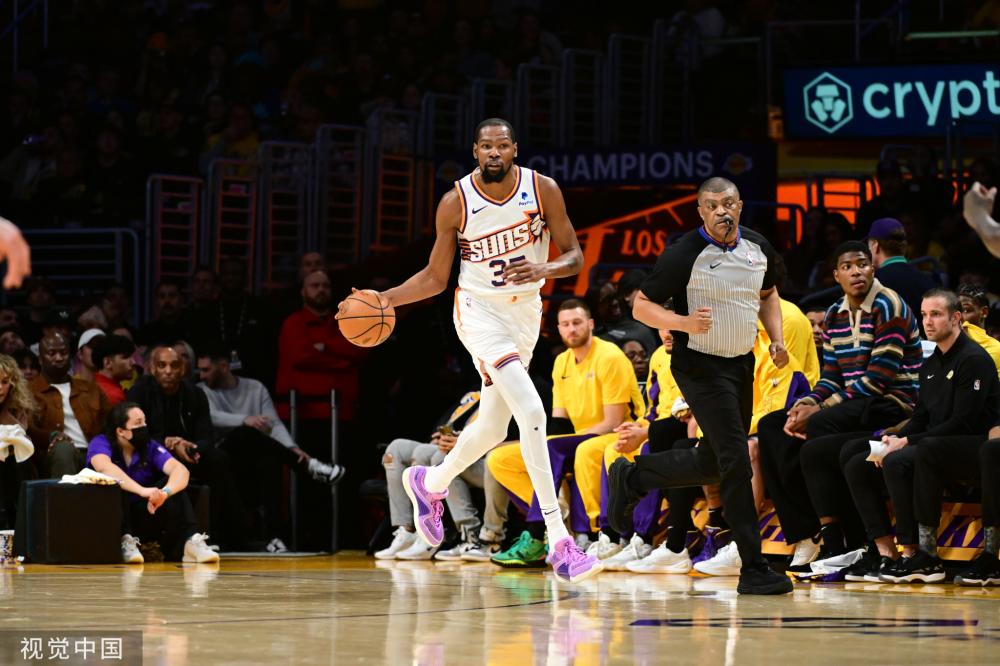 展现了她争 展现了她争