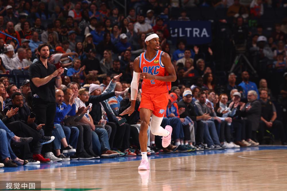 也吸引了众 也吸引了众